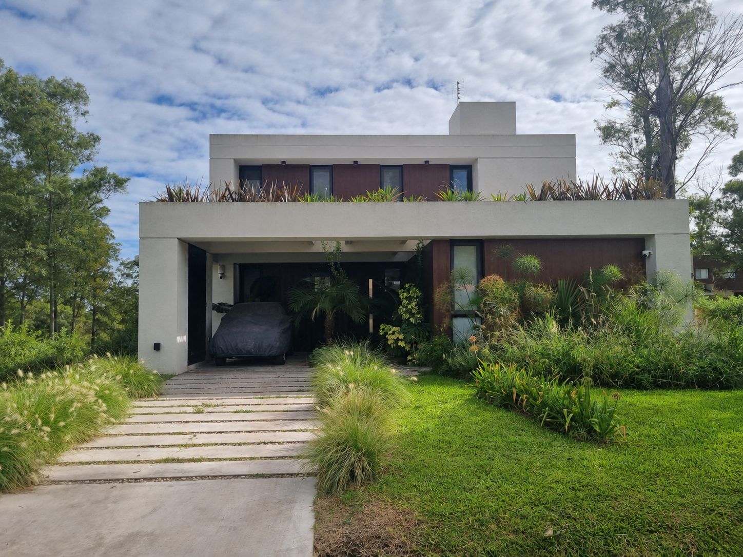 Casa ADB, vivienda unifamiliar sustentable en Francisco Álvarez, Buenos Aires — foto 8 de 12. Proyecto del Arq. Germán Vázquez