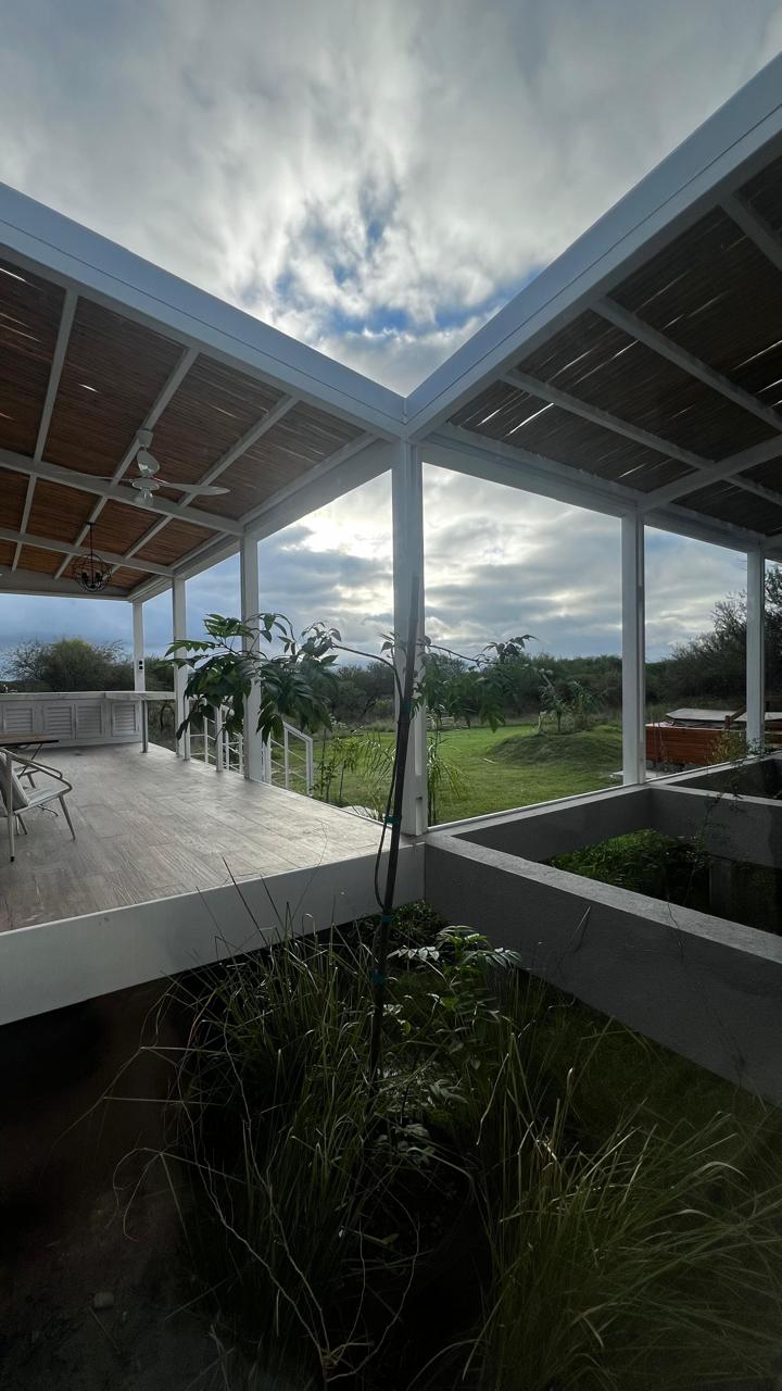 Casa AyB, vivienda unifamiliar sustentable en Gualeguaychú, Entre Ríos — foto 4 de 11. Proyecto del Arq. Germán Vázquez