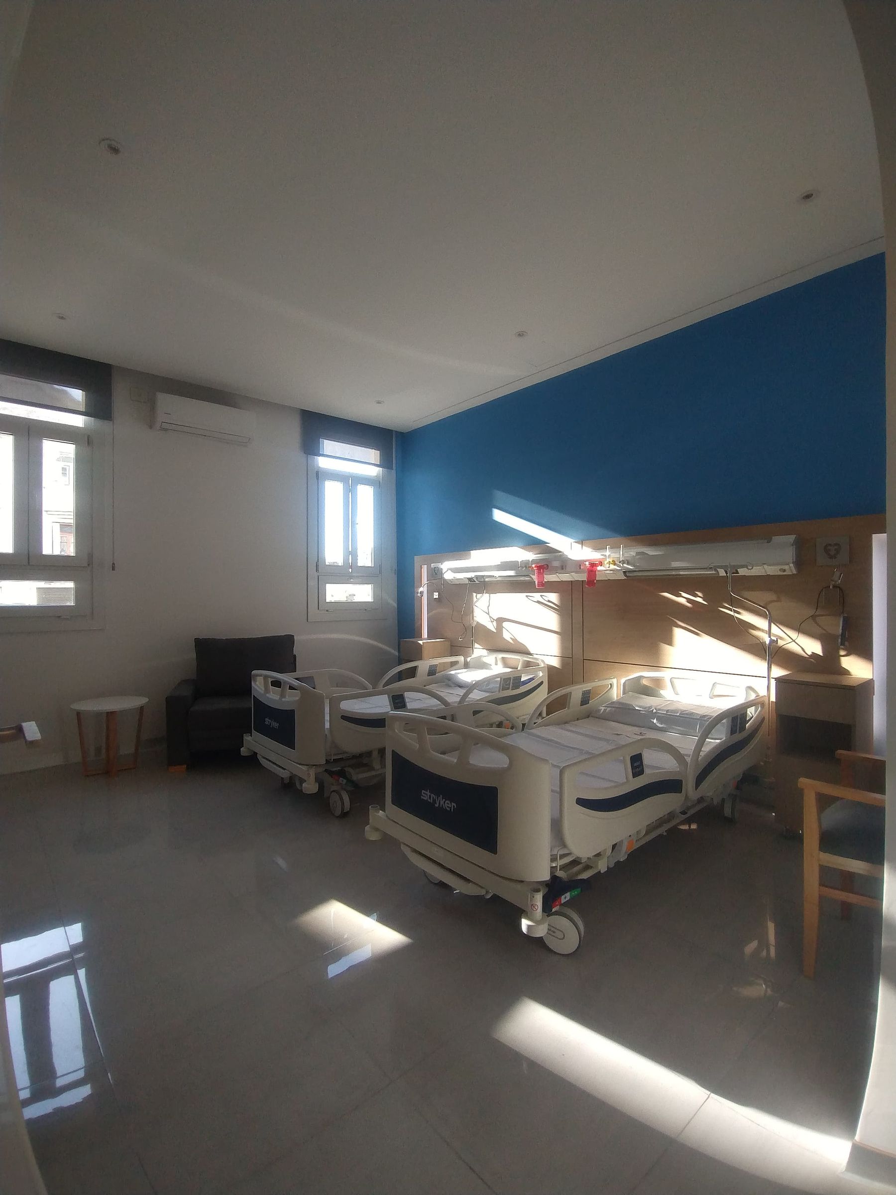 Piso de internación · Centro Gallego, internación en CABA — foto 4 de 11. Proyecto del Arq. Germán Vázquez